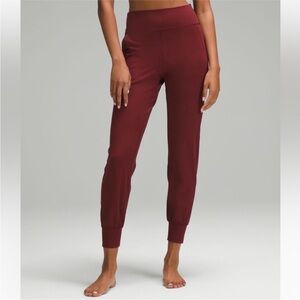 Lululemon Align Jogger burgundy stretchy size 2